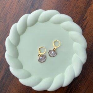 Coral Kiss Hoops